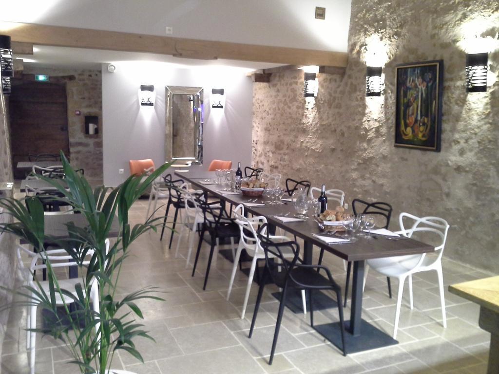Le Vieux Chateau Airvault Екстериор снимка