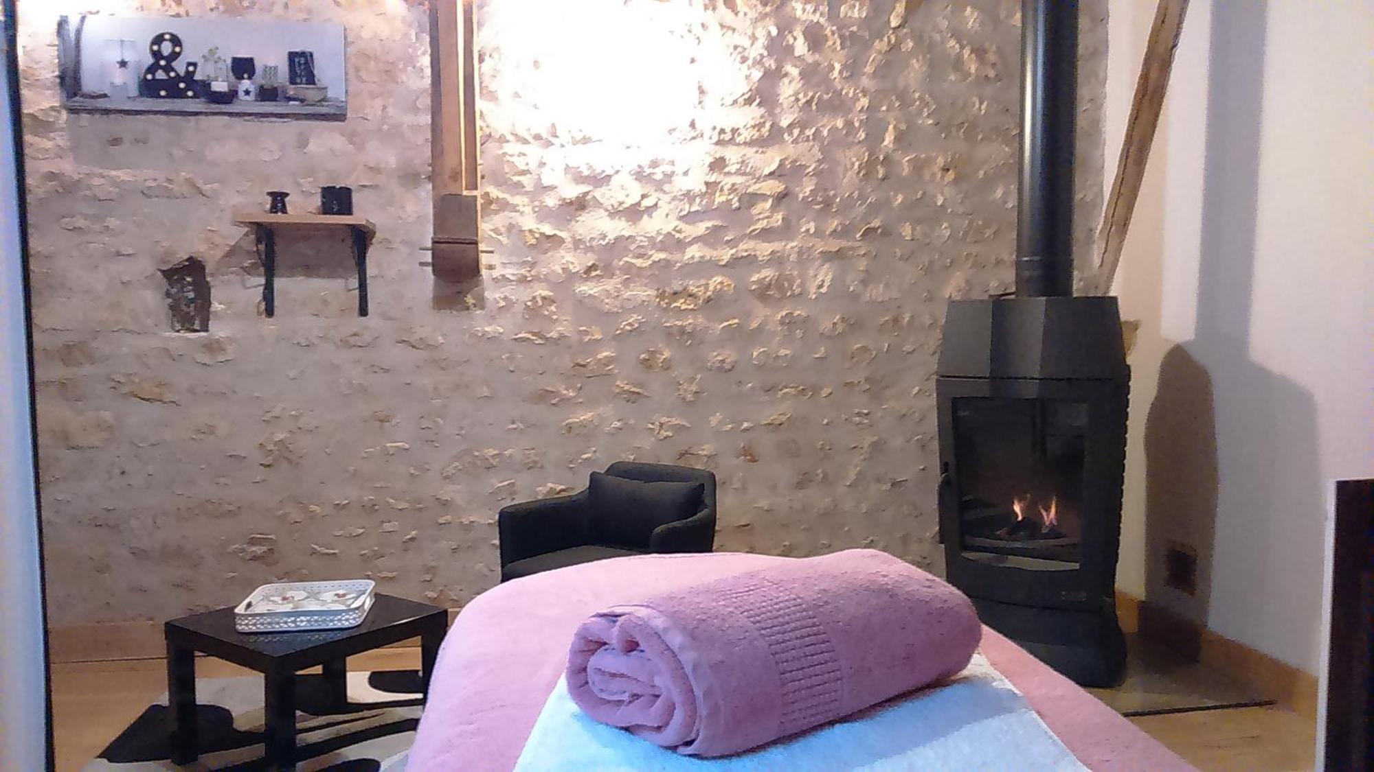 Le Vieux Chateau Airvault Екстериор снимка