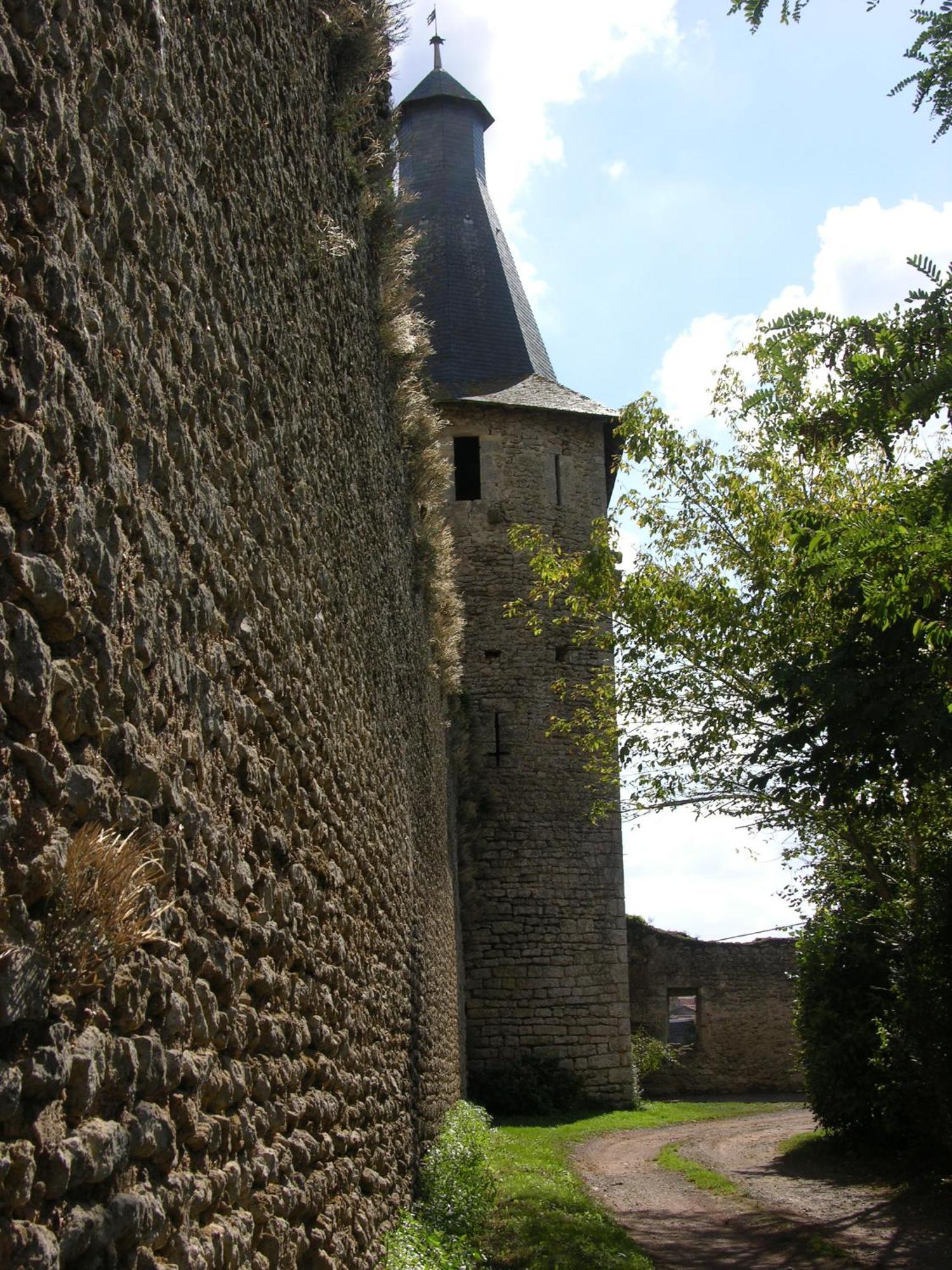 Le Vieux Chateau Airvault Екстериор снимка