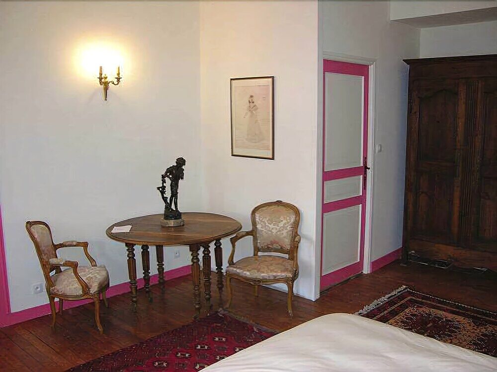 Le Vieux Chateau Airvault Екстериор снимка